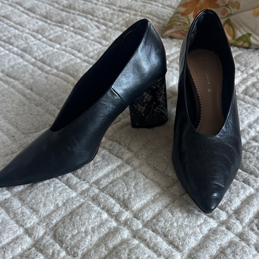 Zara Black Heels Classic Leather Pumps